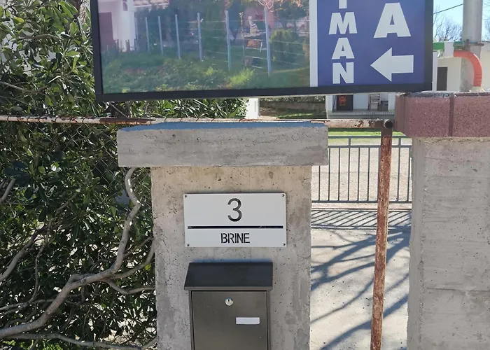 Lana2 Lägenhet Starigrad Paklenica