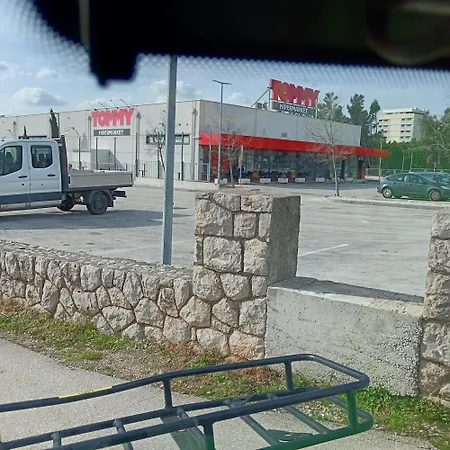 Lana2 Apartament *