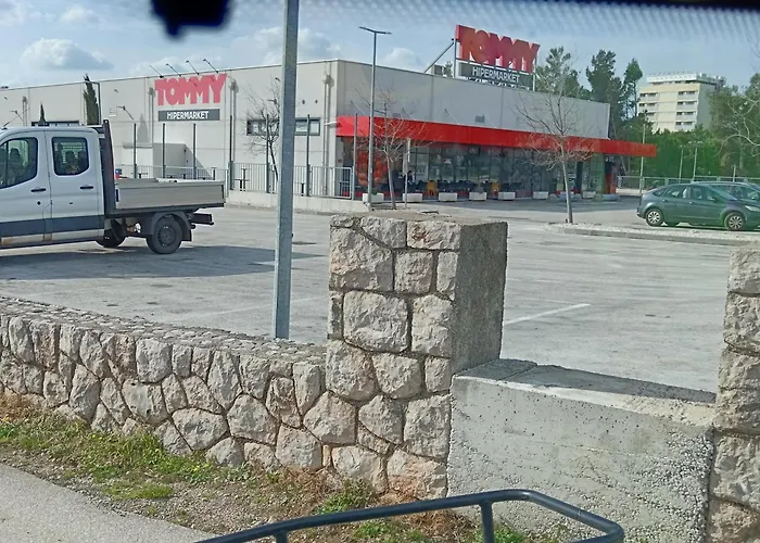 Lana2 Апартаменты *